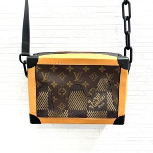 LOUIS VUITTON NIGO コラボ ルイヴィトン×ニゴー ジャイアント モノグラム ショルダーバッグ
