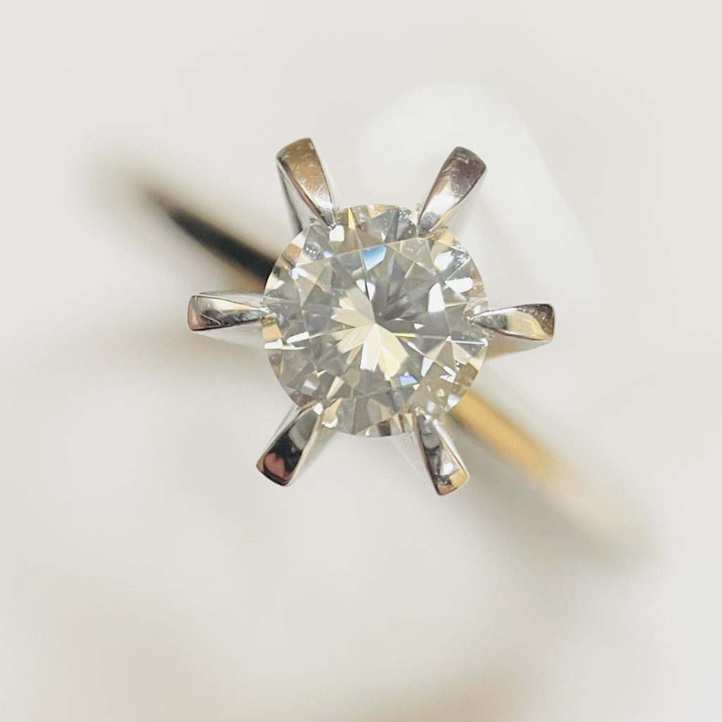 ダイヤモンド 0.32ct Pt900 リング