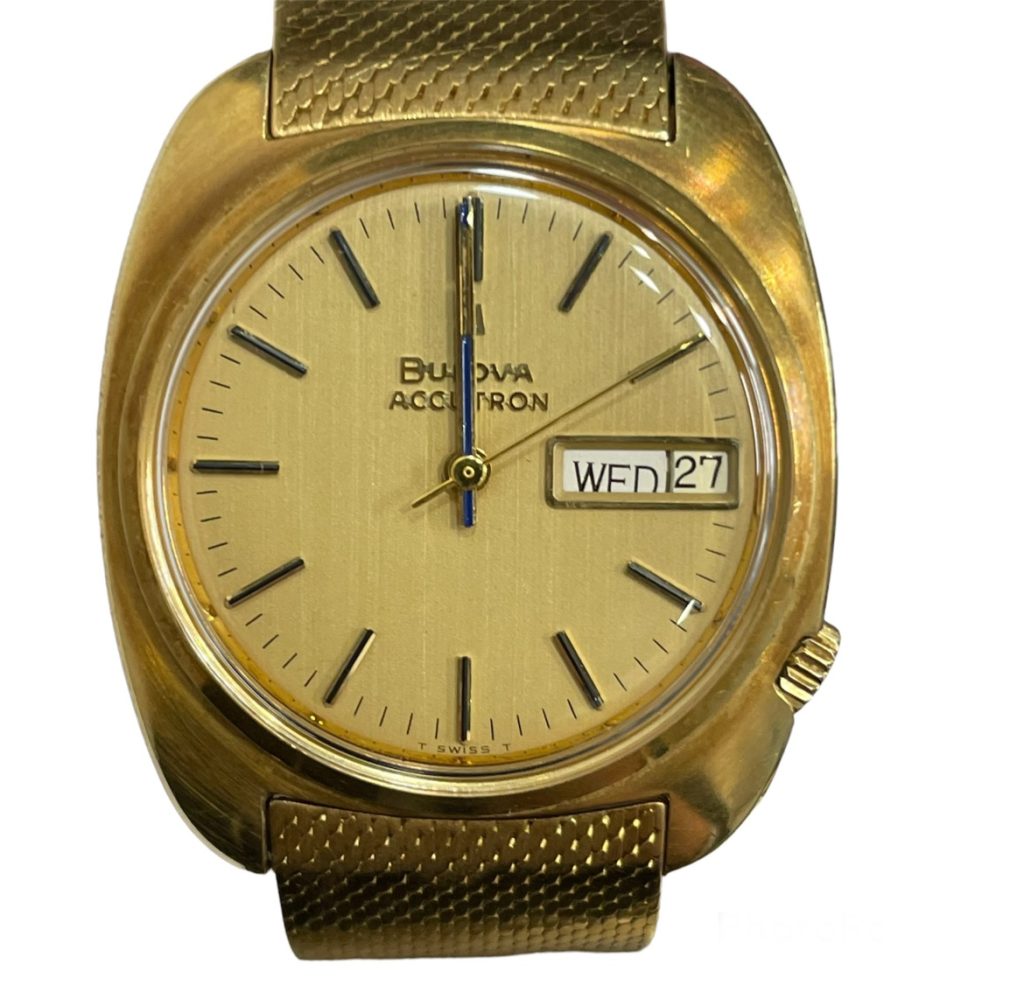 BULOVA ブローバ アキュトロン K18 金無垢 時計の買取実績 | 買取専門