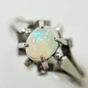Pt900 オパール0.8付きリング