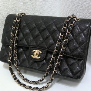 CHANEL マトラッセ キャビアスキン チェーンショルダーバック