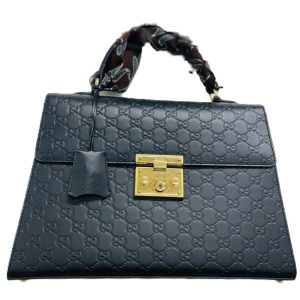 【希少美品】グッチ ハンドバッグ 巾着 リングハンドル ワンハンドル ベロア 灰 人気】apart by lowrys カナグツキワンハンドルバッグ - メルカリ
