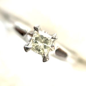 Pt900 リング ダイヤモンド 0.309ct