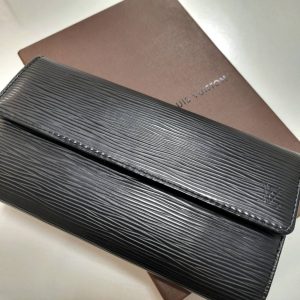 LOUIS VUITTON ルイヴィトン エピ ポルトフォイユサラ ノワール 長財布