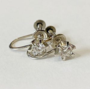 Pt850 ダイヤモンド0.1ct付 イヤリング