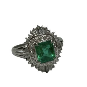 Pt900 エメラルドリング