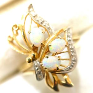 K18/Pt850 ホワイトオパールリング