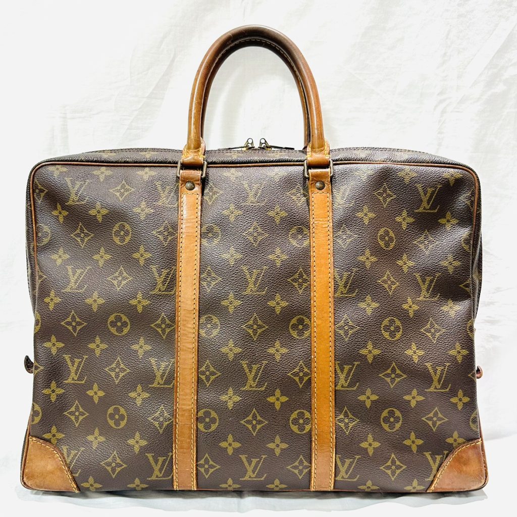 Louis Vuitton(ルイ ヴィトン) ポルトドキュマン ヴォワヤージュの買取