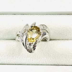 Pt900 トパーズ メレダイヤ リング 指輪