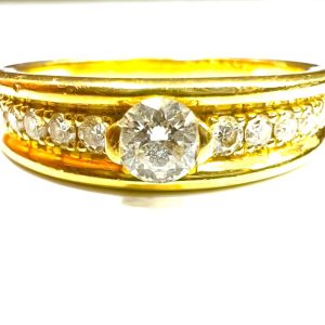 K18 ダイヤモンド0.25ct メレダイヤ0.17ct リング