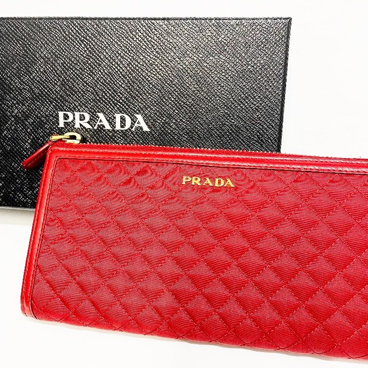 PRADA プラダ キルティング 財布