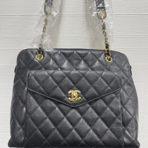 CHANEL バック ブランド ショルダー キャビアスキン