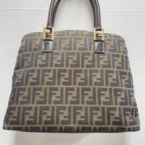 フェンディ カバン ズッカ柄 ハンドバック ブランド