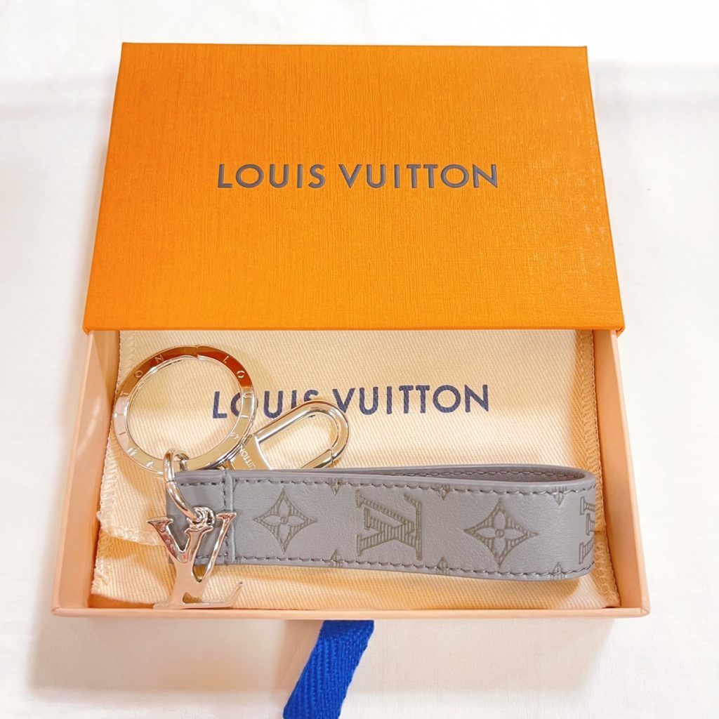 Louis Vuitton(ルイ ヴィトン) ドラゴンヌ・LV シェイプ