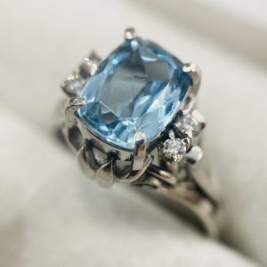 Pt900(プラチナ900) リング 石付き