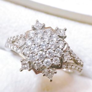 Pt950(プラチナ950) メレダイヤリング