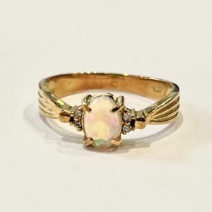 K18 オパール＆メレダイヤ リング