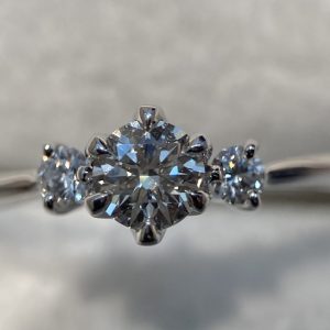 Pt900 0.355ct 立て爪 ダイヤモンドリング