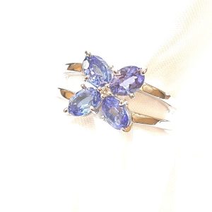 Pt900 サファイヤ メレダイヤ付き リング