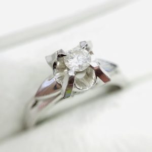 Pt900　ダイヤモンド付きリング