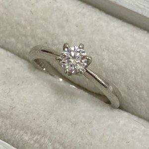 Pt900 ダイヤモンド リング