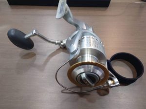 SHIMANO スピニングリール