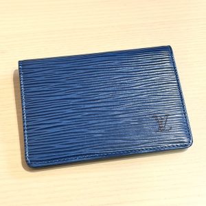 ルイヴィトン エピ ポルト 2カルト ヴェルティカル