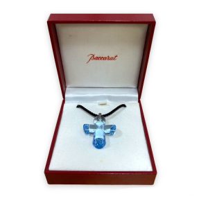 Baccarat クロス ペンダント ブルー
