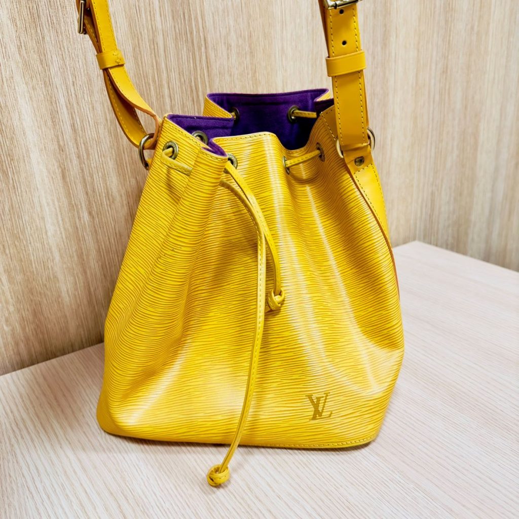 ルイヴィトン Louis Vuitton モノグラム プチノエ M42226 バッグ 