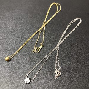 プラチナと18金のネックレス