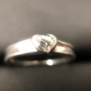 pt900プラチナダイヤモンドリング