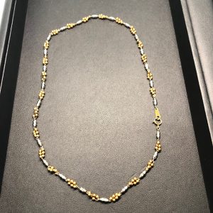 k18/pt900ハーフコンビネックレス