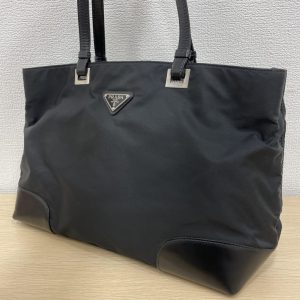 プラダ / ナイロントート
