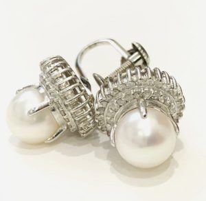 Pt900 イヤリング メレダイヤモンド パール付き