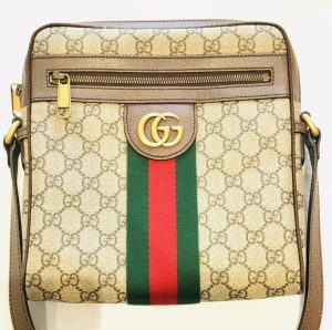 GUCCI GGキャンバス ショルダーバック