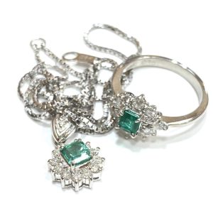 Pt900 エメラルド、メレダイヤ リング、ネックレス 0.29ct、0.47ct