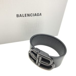 バレンシアガ ブレスレット