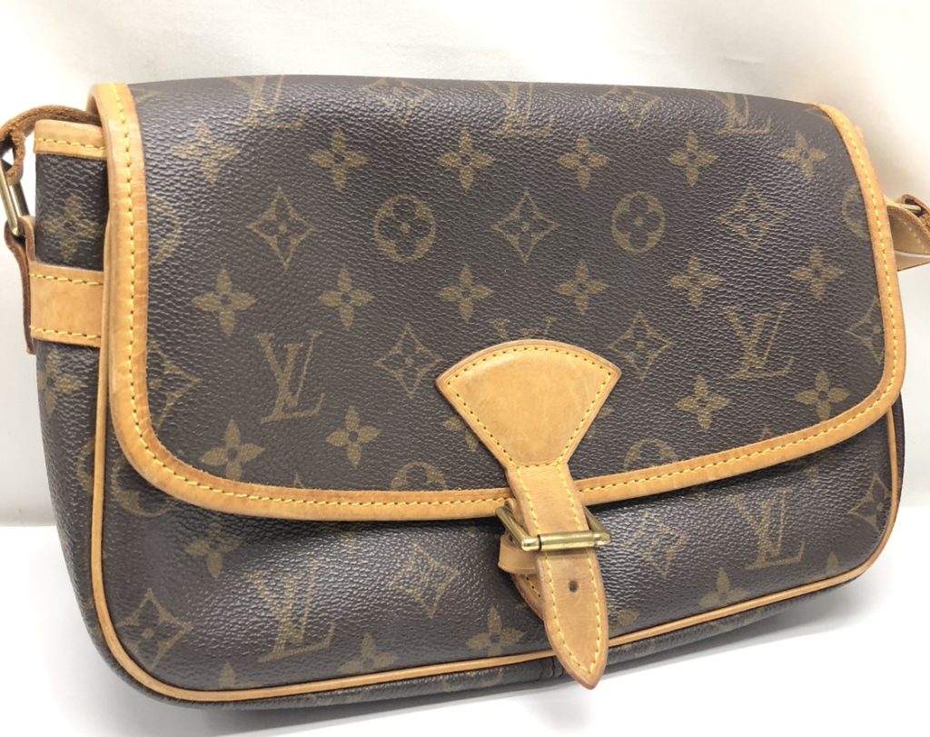 LOUIS VUITTON ルイヴィトン ソローニュ