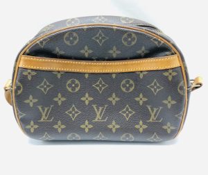 LOUIS VUITTON ルイヴィトン ブロワ
