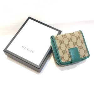 GUCCI GGキャンバス 二つ折り財布