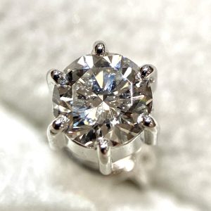 Pt900 ダイヤピアス 0.30ct