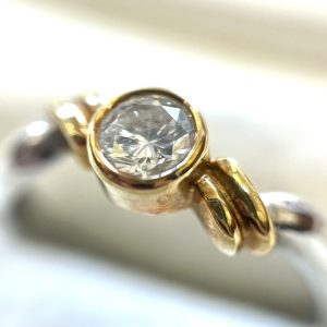 K18 Pt900 ダイヤ 0.33ct リング