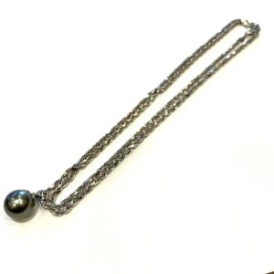 K18WG 黒真珠 ネックレス