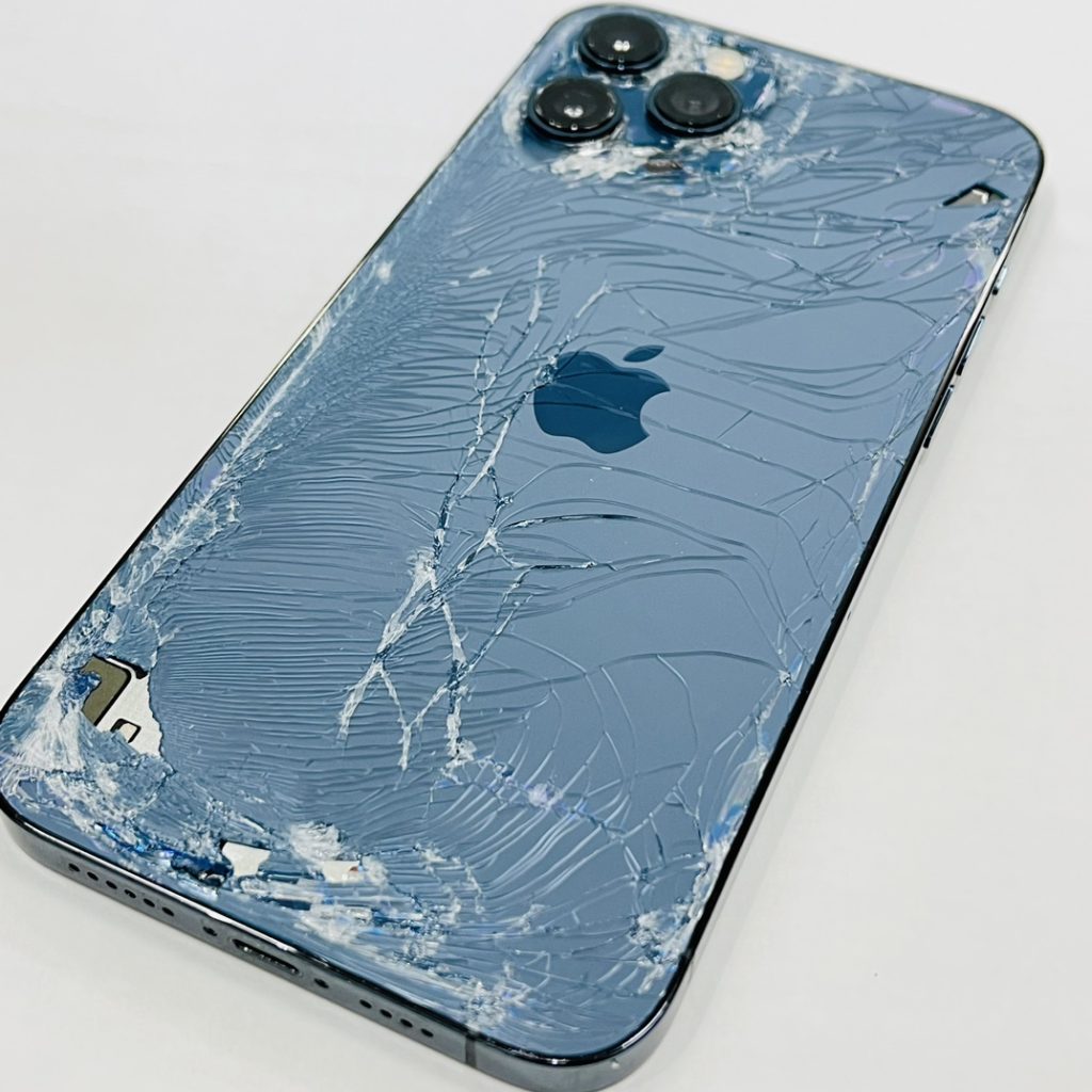 iPhone12ProMax 128GB パシフィックブルー SIMフリー 背面割れの買取