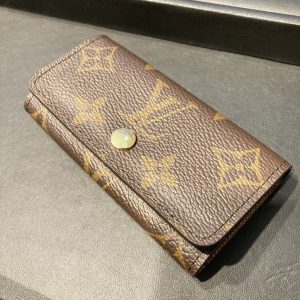 Louis Vuitton ルイヴィトン モノグラム ミュルティクレ4 M69517 4連キーケース