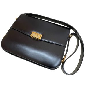 CELINE トリオンフ ショルダーバッグ