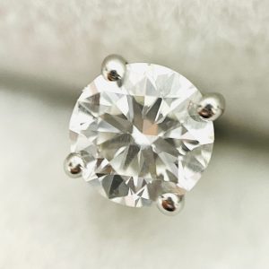 Pt850 ダイヤ0.26ct付きピアス