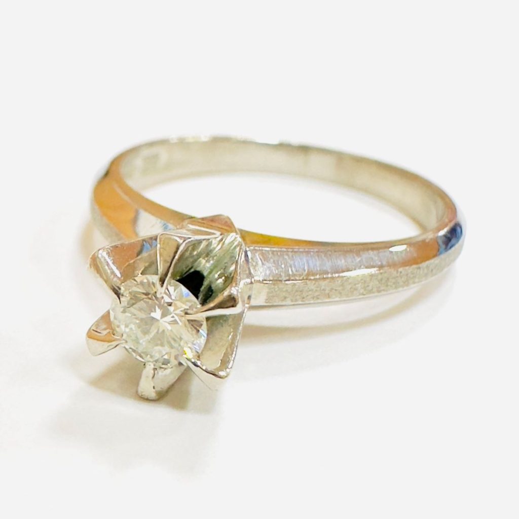 Pt900 ダイヤモンド0.22ct リングの買取実績 | 買取専門店さすがや 