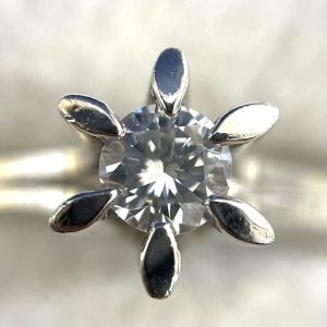 Pt900 ダイヤ0.265ct付き リング