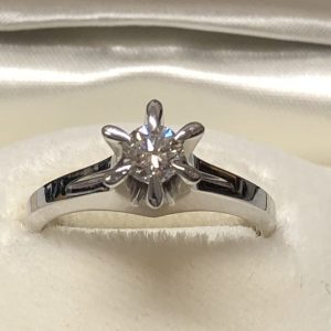 プラチナ ダイヤモンド リング